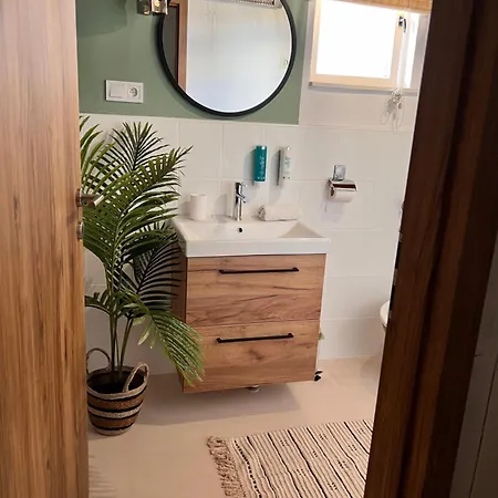 Apartmani-okrug Gornji-ciovo Trogir