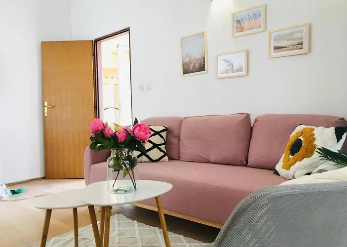 Apartmani-okrug Gornji-ciovo 公寓 *