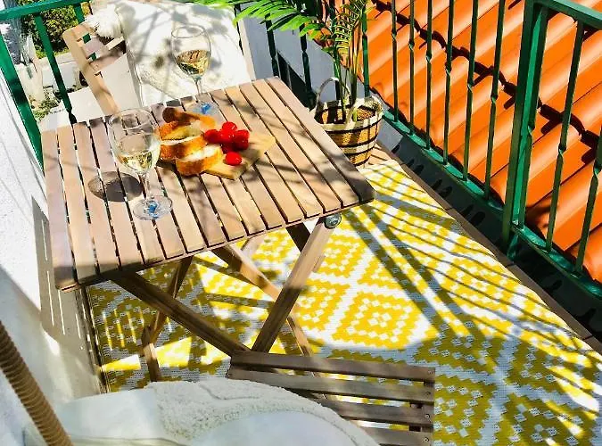 公寓 Apartmani-okrug Gornji-ciovo 特罗吉尔
