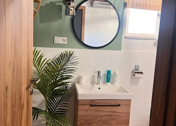 Apartmani-okrug Gornji-ciovo 特罗吉尔